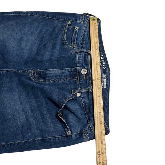 Torrid Womens 10-14 (30X29) Trio Fit Slim Boot Limitless Stretch Dark Blue Denim - Picture 11 of 14